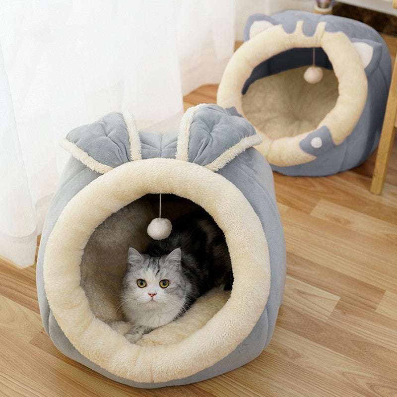 Luxury Enclosed Cat House - Kit & Kibble